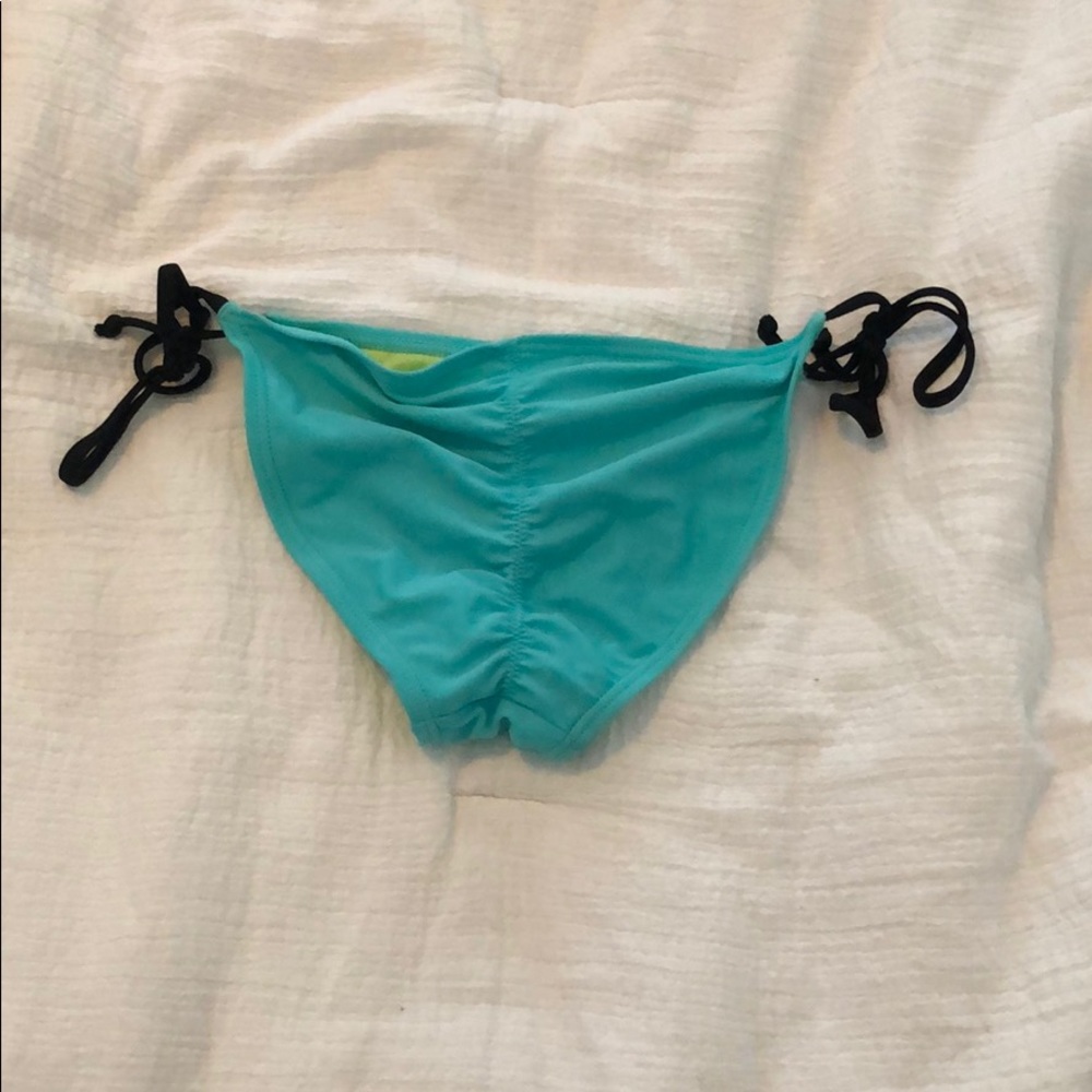 XHILARATION SWIM BOTTOMS